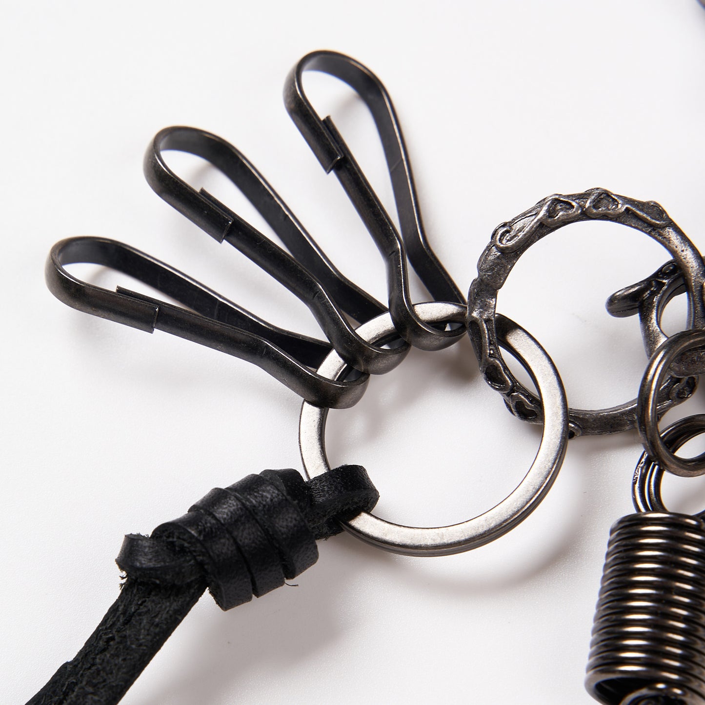 Skull pendant keychain
