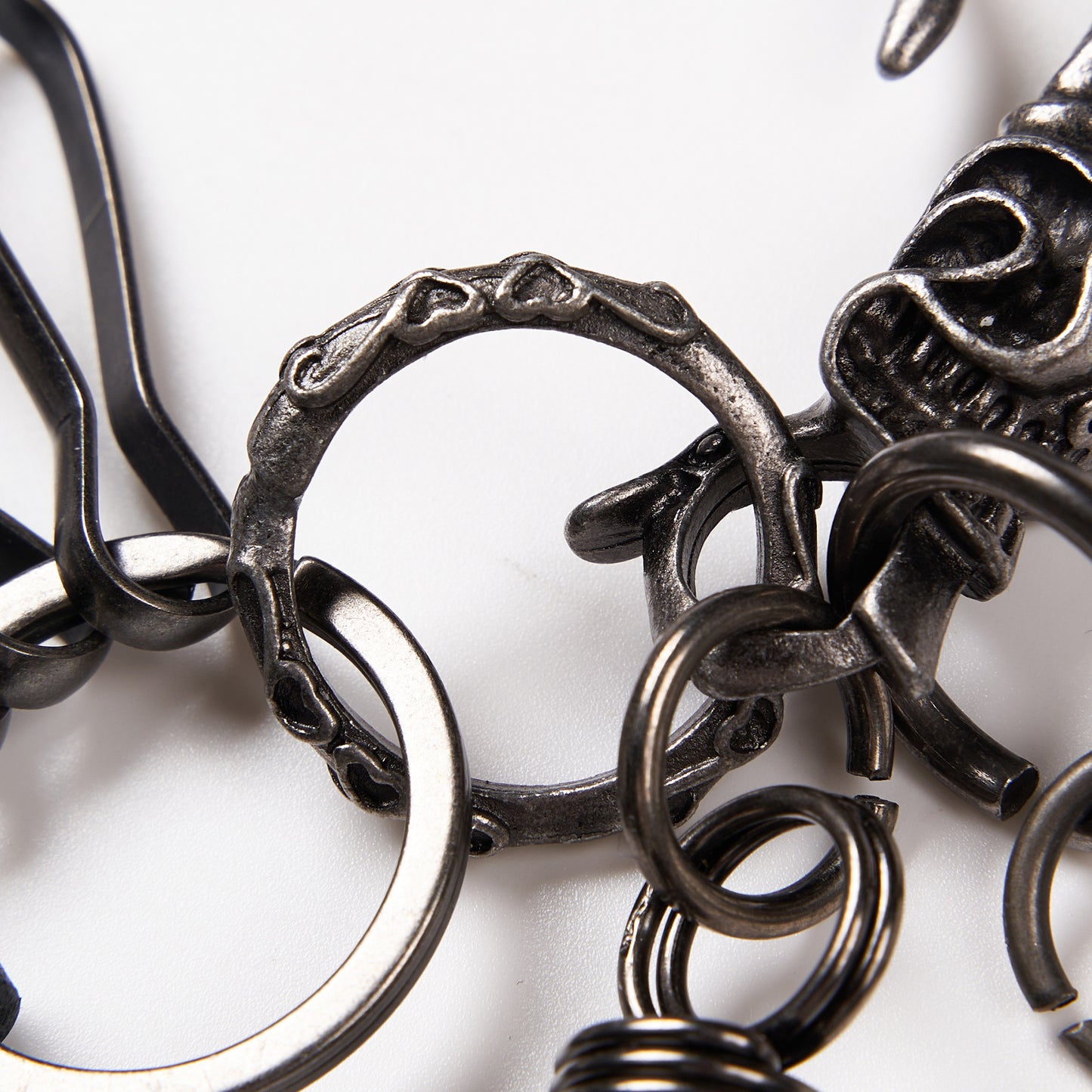 Skull pendant keychain